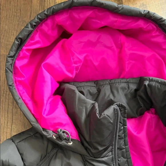The North Face Black Puffer Jacket with Pink Lining - Picture 10 of 15